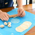 Silicone Mat for Roti Rolling & Pastry – Non-Stick Fondant Baking Sheet