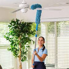 Flexible Fan Duster – Long Handle Microfiber Cleaner